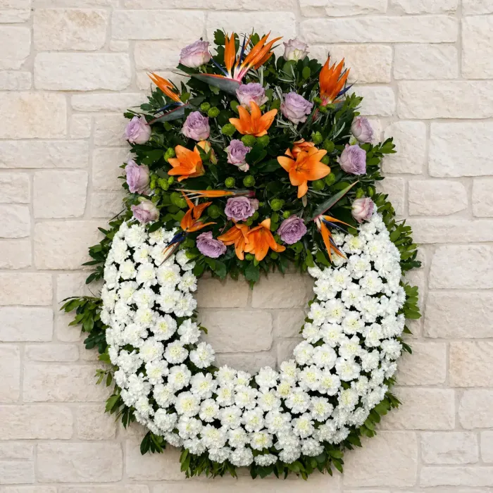 corona_claveles_blancos_1_cabecero_rosas_moradas